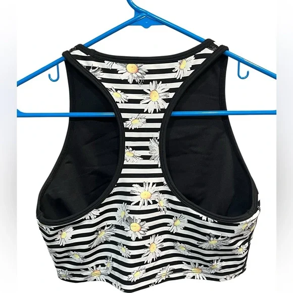 Betsey Johnson Black and White Stripped w/ Daisy Print Crop Tank - Small - Picture 4 of 8